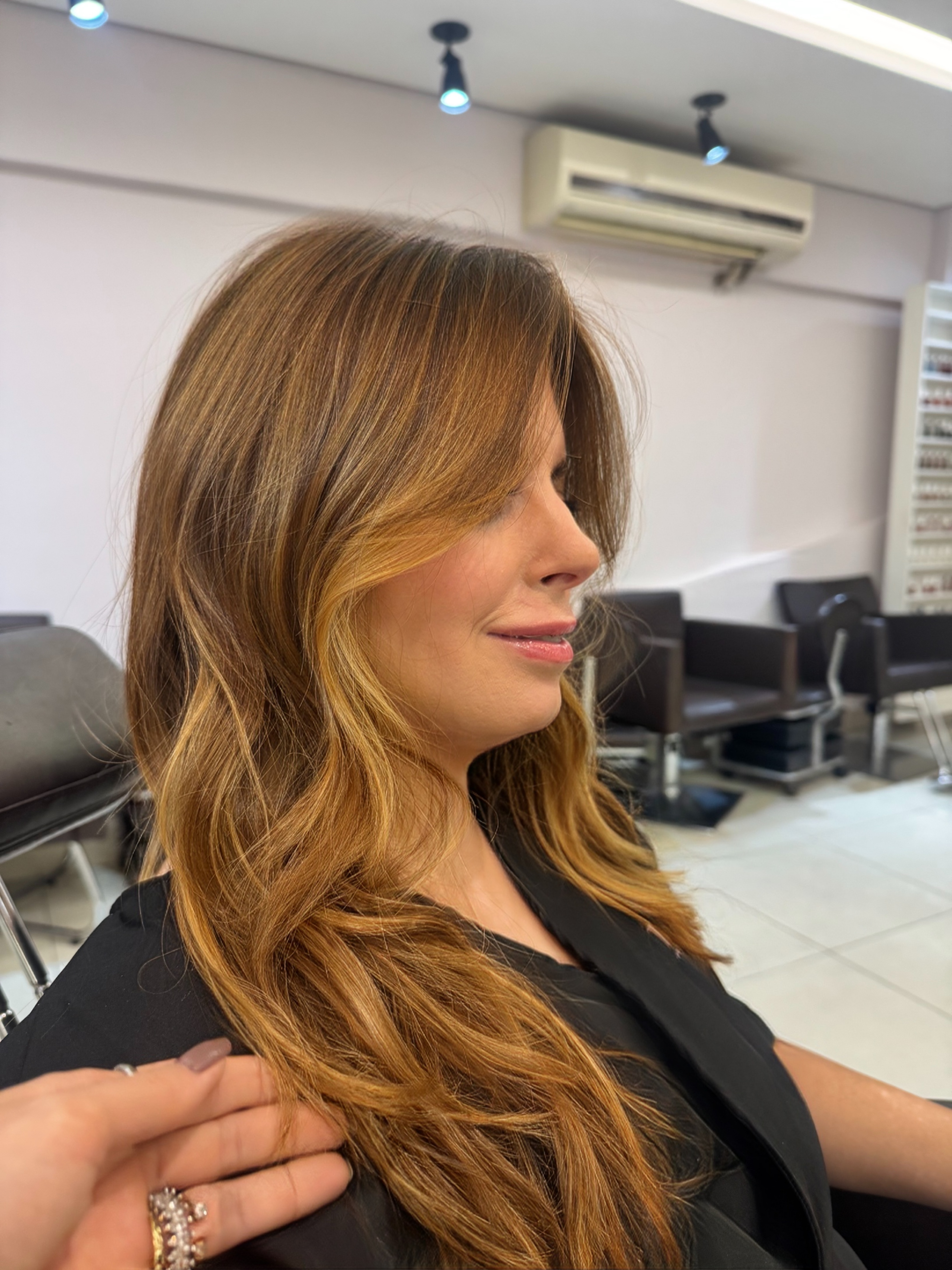 Coloração com cobertura de brancos feita na SS.Concept